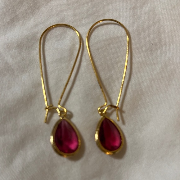 Jewelry - Elegant Gold and Pink Teardrop Earrings